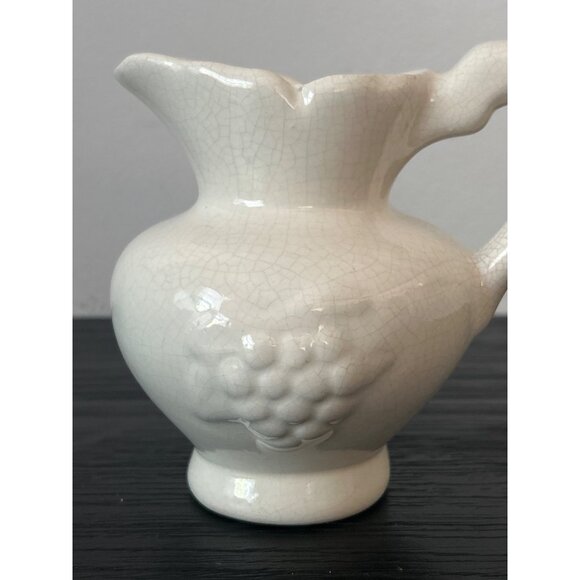 VTG Ceramic Pitcher/Jug Creamy White w/Grape Cluster Motif Quirky Kitchen Decor - Picture 3 of 9